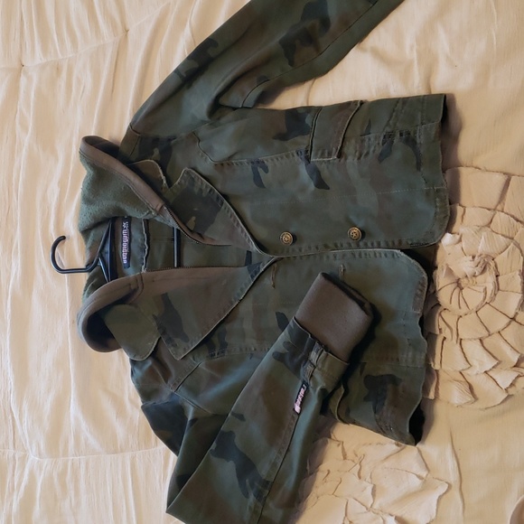 Jacket - Picture 1 of 3